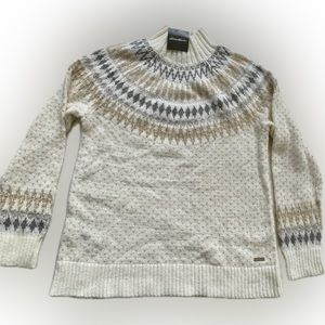 Eddie Bauer sweater. Women’s medium.